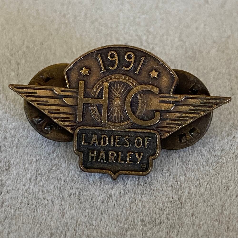 VINTAGE 1991 Ladies of Harley Davidson HOG Owners Group Antique Brass Pin